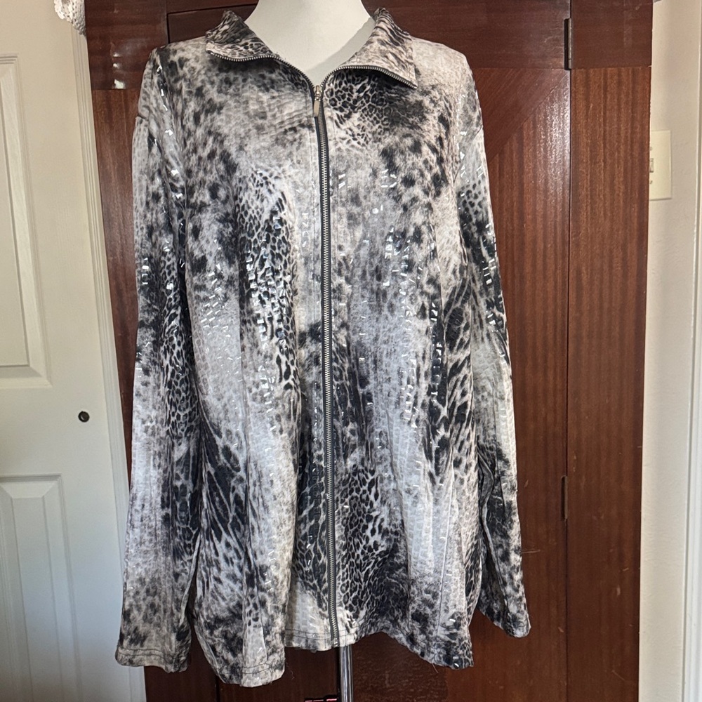 Plus size sequin Black & Gray Animal Print Zip-Up Jacket